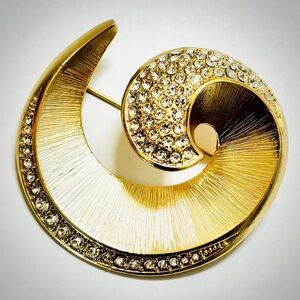 Jones New York Gold Tone Brooch